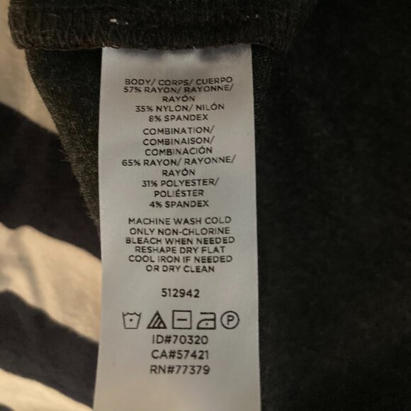 Ann Taylor Black and Grey Mixed Media pullover, Size M - Picture 7 of 7